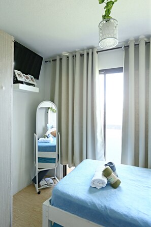 2 bedrooms, iron/ironing board, WiFi, bed sheets - ★5 Nature Luxe Inspired Space in the heart of Manila (Pasig)