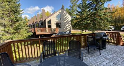 North Shore Escape, Lutsen Mtn., Ski In / Ski Out en las tierras altas de Caribou