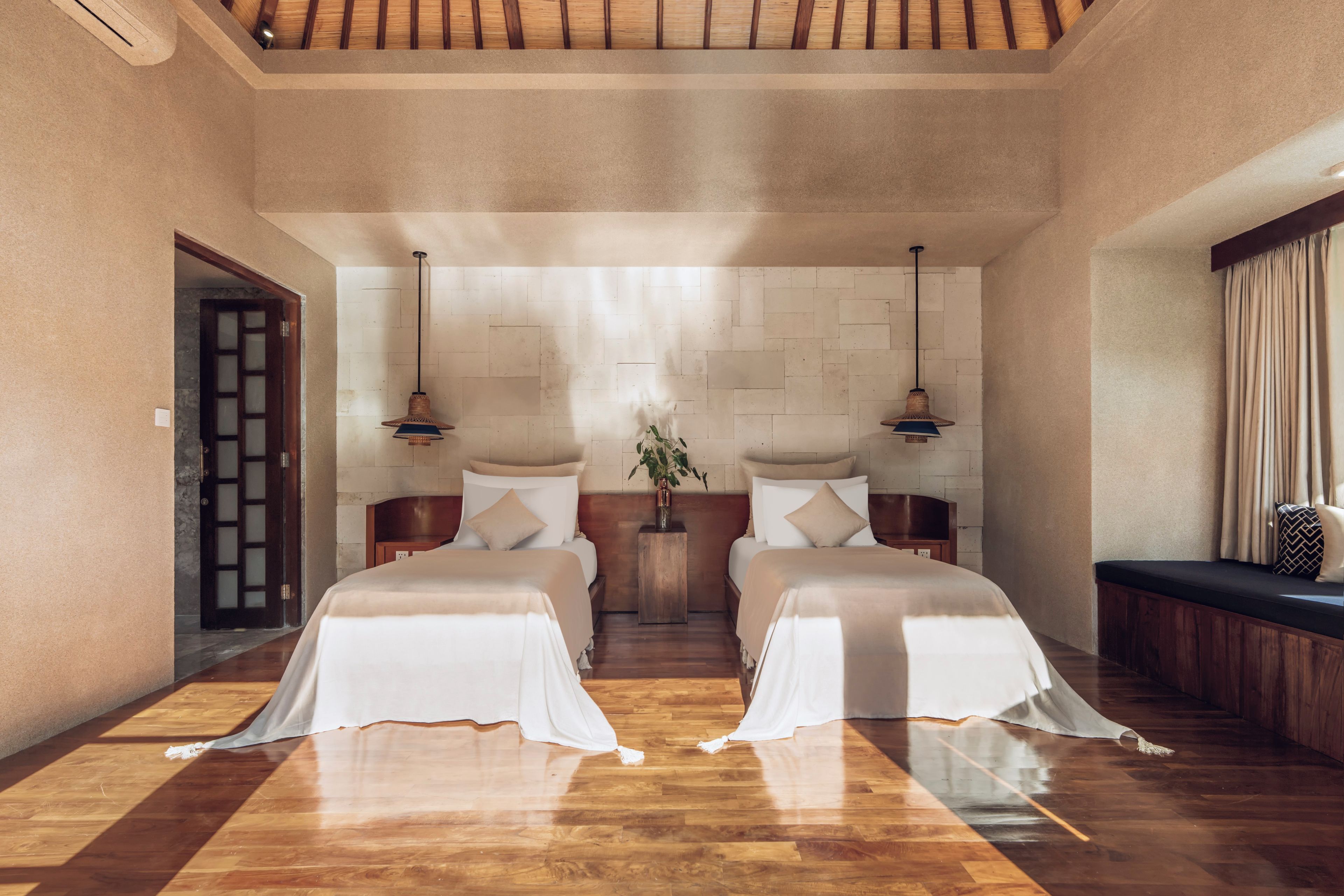 Royal Two-Bedroom Villa with Private Pool & Hot tub | Hypo-allergenic bedding available, minibar, in-room safe, desk