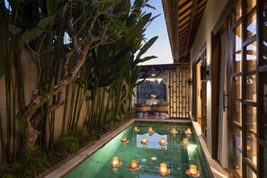 Couples dining - Asvara Villa Ubud by Ini Vie Hospitality (Ubud)