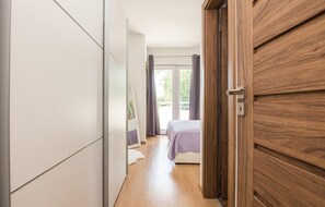 4 Schlafzimmer, Reisekinderbett, kostenloses WLAN, Bettwäsche