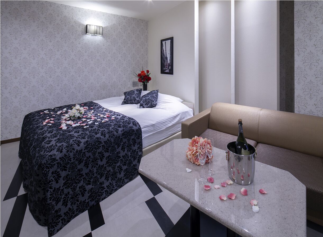 economy double room, smoking | down duvets, blackout curtains, soundproofing, free wifi