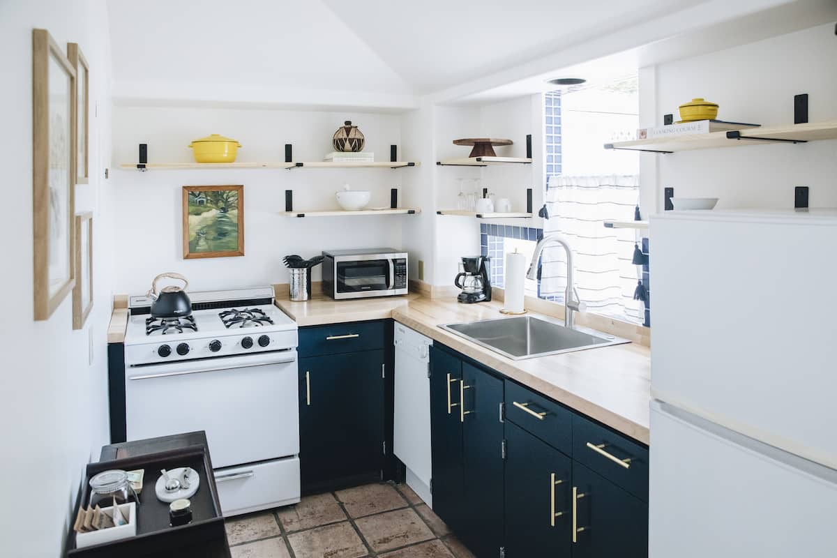 family room | private kitchen | microwave, coffee/tea maker, electric kettle