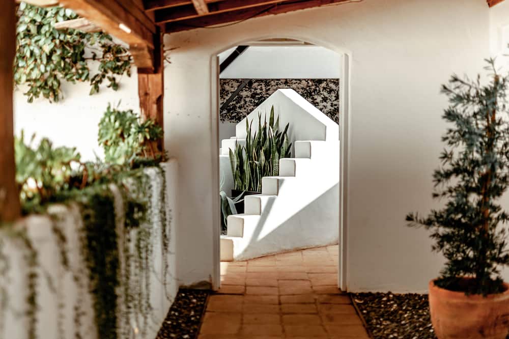 Cottage Inn & Spa