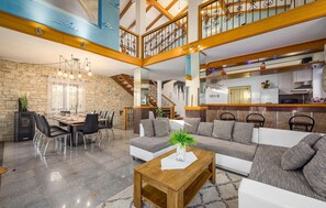 Interior - 3 bedroom amazing home in Smoljanci (Smoljanci)