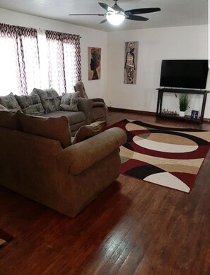 Smart TV - "Entire Rancher Home" (Lewiston)