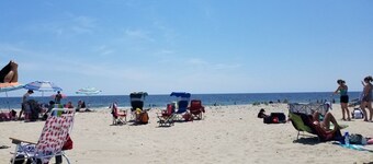 ☼ Westport Point ☼ beach house on 1/2 acre easy access to beach/historic village