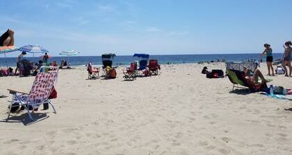☼ Westport Point ☼ beach house on 1/2 acre easy access to beach/historic village