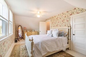 3 chambres, fer et planche à repasser, Wi-Fi gratuit, draps fournis