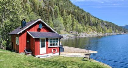 Cozy home in Vråliosen