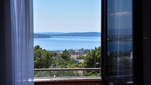 Unclassified image, 5 of 50, button - Amazing home in Kastel Sucurac (Kastel Sucurac)