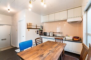 Standard Room | Private kitchenette | Fridge, microwave, cookware/dishes/utensils - Okinawa PT (Naha)