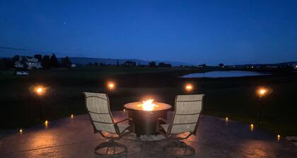 Silo House, Stunning architecture, near Flathead Lake and Glacier Park.