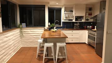 Fridge, microwave, oven, dishwasher