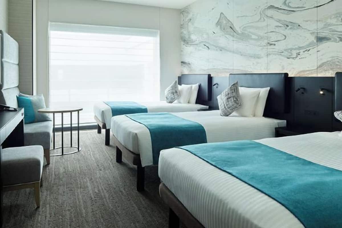 In-room safe, free WiFi, bed sheets