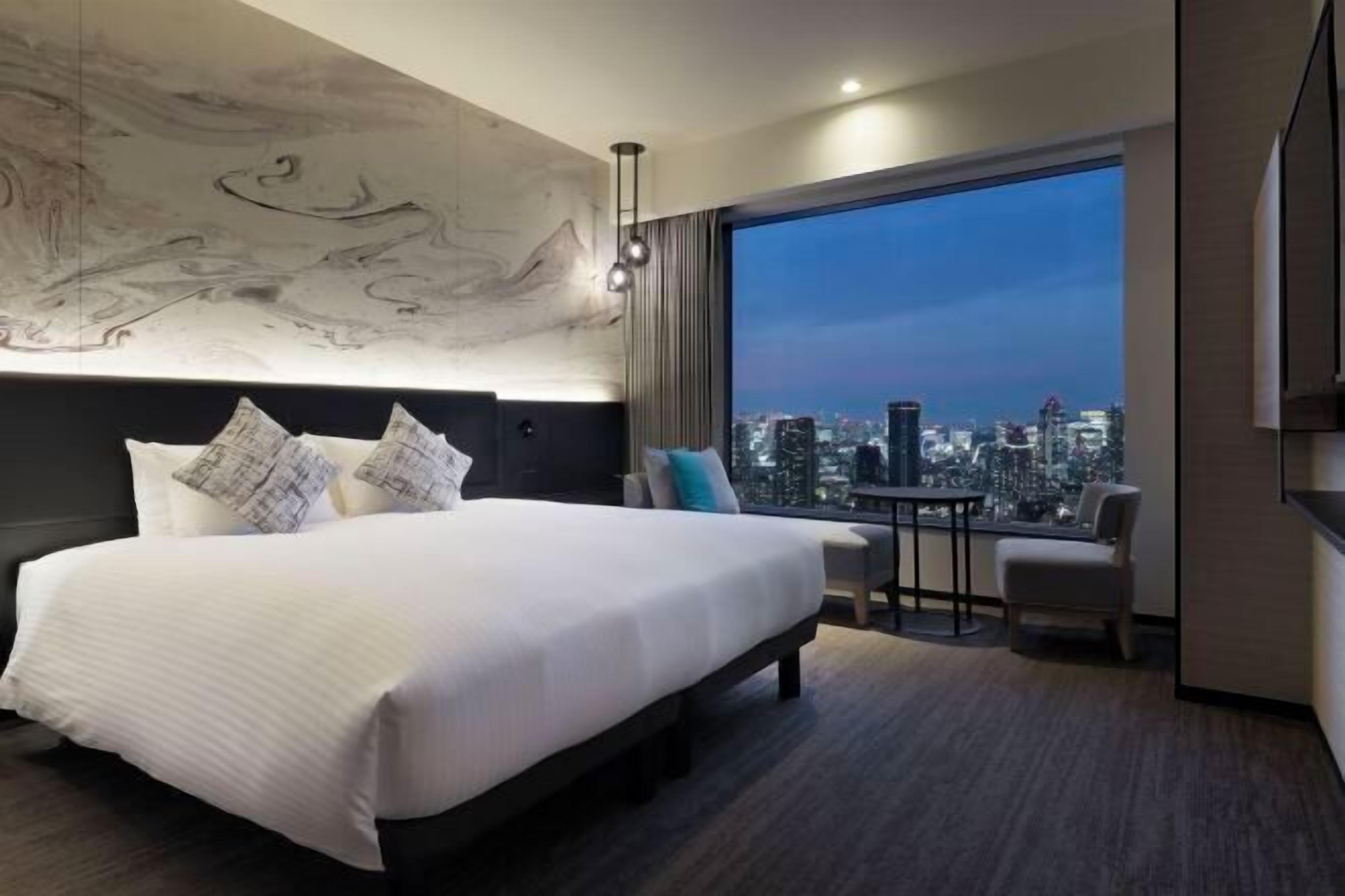 In-room safe, free WiFi, bed sheets