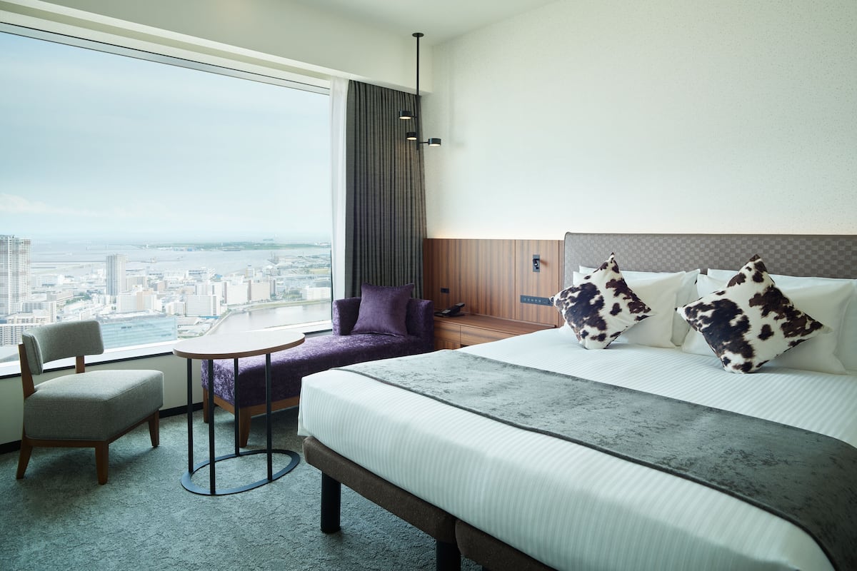 In-room safe, free WiFi, bed sheets