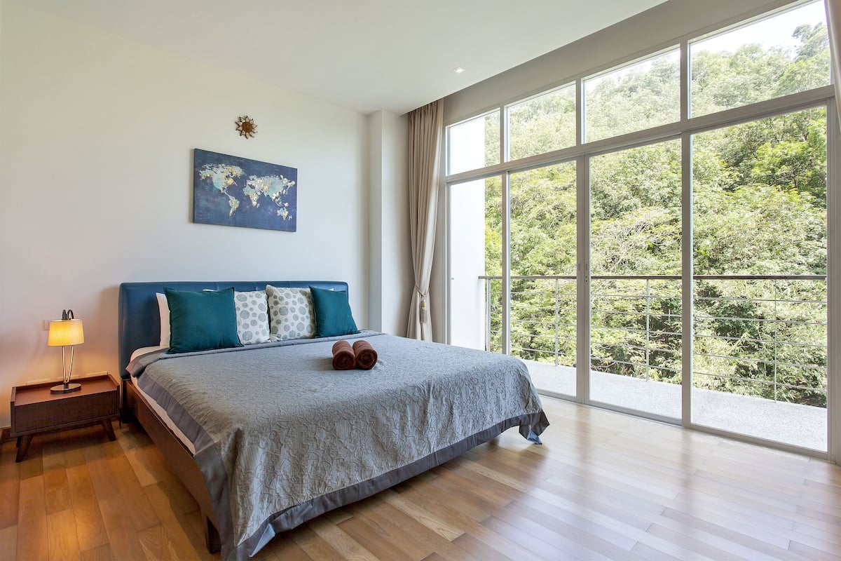1 Bedroom Condo | 3 habitaciones y caja de seguridad en la habitación