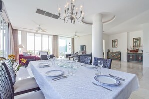 In-room safe, iron/ironing board, free WiFi, bed sheets - Kamala Condominium by A Prime Property (Kamala)