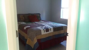 4 bedrooms, free WiFi, bed sheets