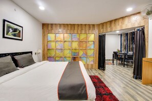 Room - Collection O 49874 Plaza Inn (Guwahati)