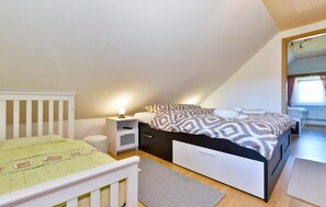 3 chambres, lit de bébé portatif, accès au Wi-Fi (inclus)