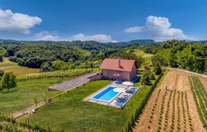 Pool - Gorgeous home in Novi Marof with sauna (Novi Marof)