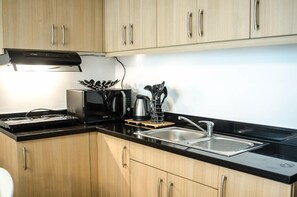 Deluxe Studio | Private kitchen