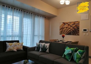 Departamento ejecutivo | Sala de estar | Smart TV, Netflix y servicios de streaming 
