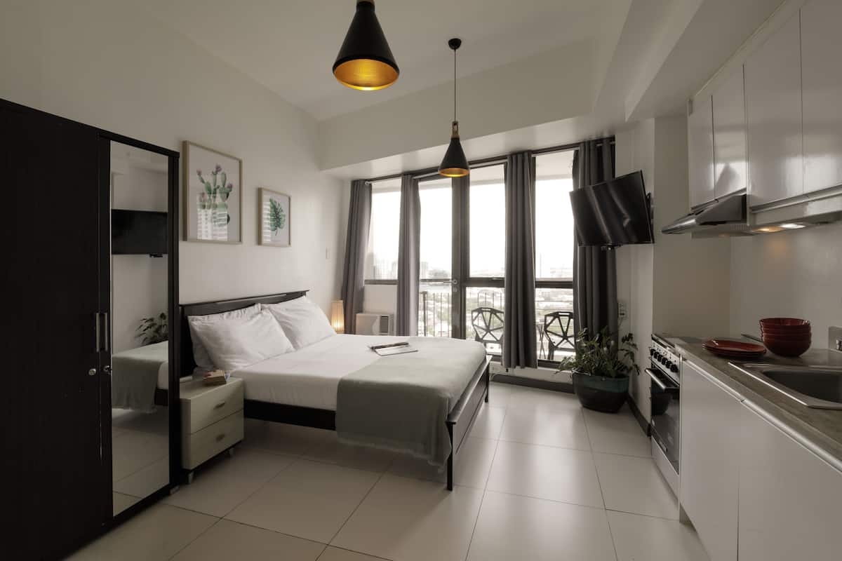 1 bedroom, iron/ironing board, free WiFi, bed sheets
