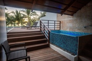 Sea Suite Room | Piscine extérieure