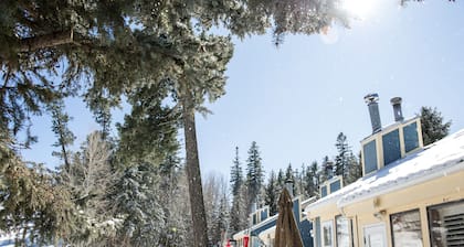 Uskomaton sijainti golfkentällä! Kaunis kaupunkitalo, täydellinen ympäri vuoden!