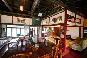 经典别墅 | 特色装修、遮光窗帘、免费 WiFi、床单