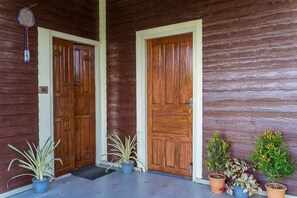 Exterior detail - Inland Island - back to nature (Kodamthuruth)