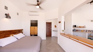 1 bedroom, in-room safe, free WiFi, bed sheets