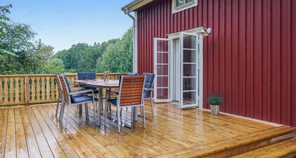 Beautiful home in Värnamo with WiFi