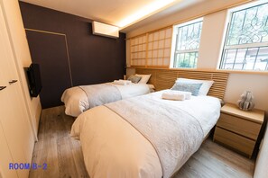 2 Bedrooms Townhouse B-2 | Iron/ironing board, free WiFi, bed sheets - GuestVilla HakoneYumoto RiverSide (Hakone)