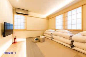 2 Bedrooms Townhouse B-1 | Iron/ironing board, free WiFi, bed sheets