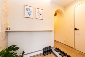 Interior entrance - GuestVilla HakoneYumoto RiverSide (Hakone)