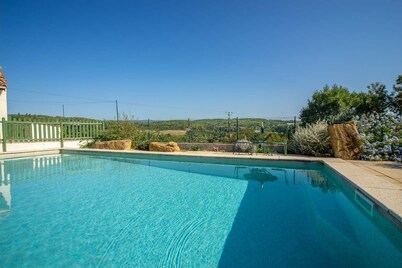 Spacious Villa with stunning views and private pool ~ 3 beds, 2 baths, sleeps 7