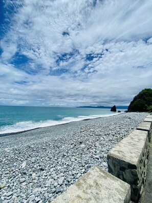Point of interest - Pacific Waves Inn Annex (Baler)