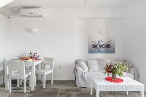 Villa, 2 Bedrooms | Living area | Flat-screen TV - Villa Bianca Tzia (Kea)