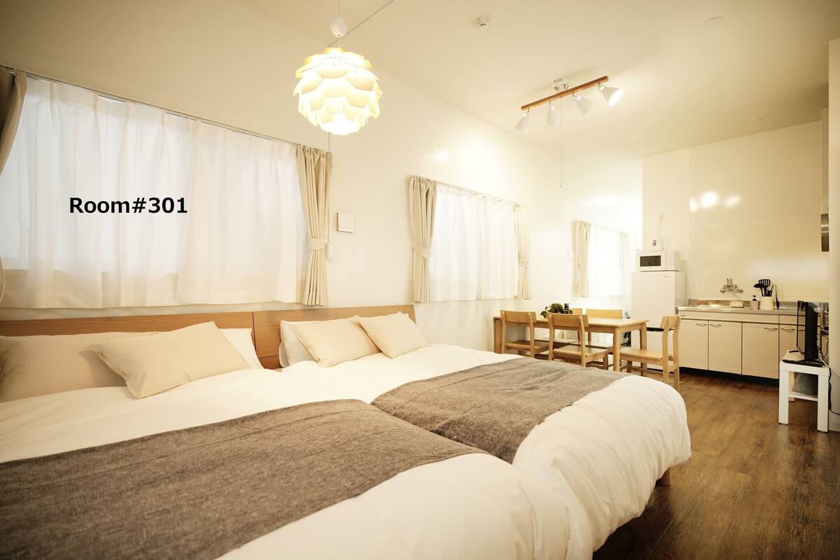 Apartment (301&401) | Iron/ironing board, free WiFi