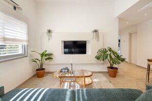 Apartment, 3 Bedrooms, Balcony, City View | Interior - Heart of TLV-Modern wBalcony- 3BD & 3BR (Tel Aviv)