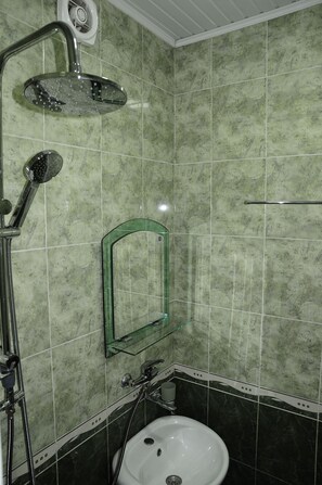 Bathroom - Grand Valley apartment (Borzhomi)