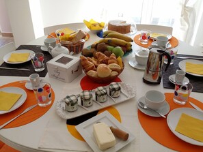 Free daily cooked-to-order breakfast  - Resilience B&B (Termoli)