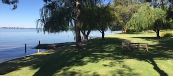 Waterview- Stoneleigh at Yarra
