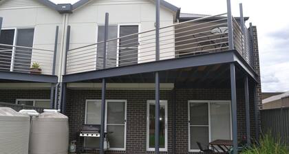 Waterview - 2 Doc Crt