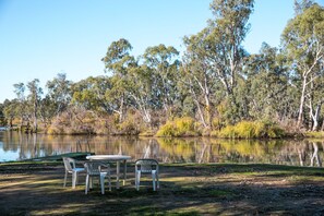Property grounds - Water's Edge Bundalong (Bundalong)