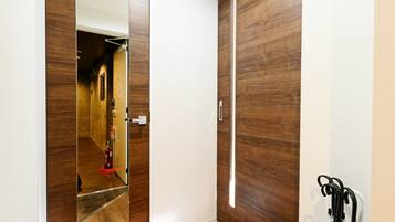 Individually decorated, individually furnished, laptop workspace